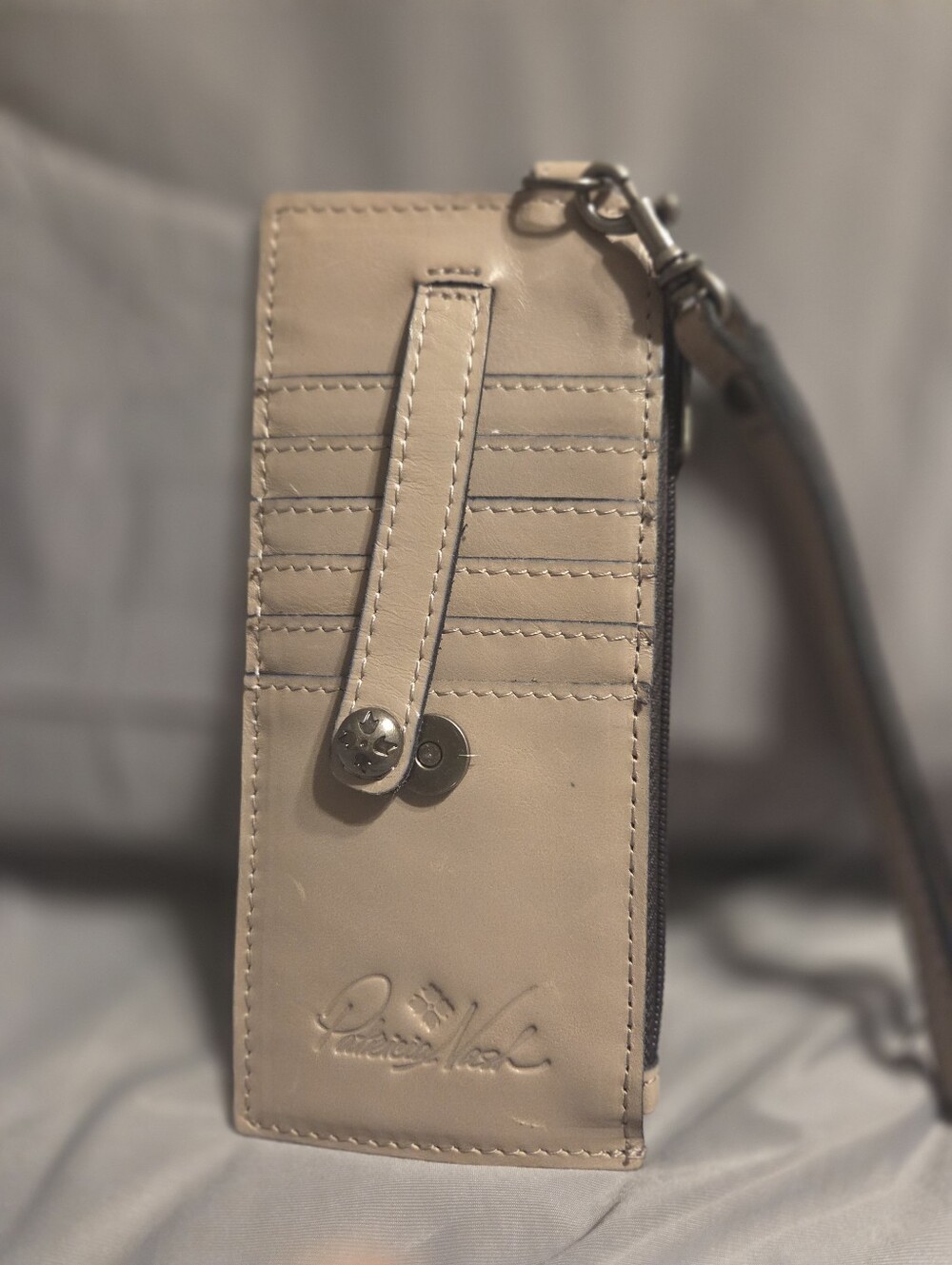 Patricia Nash Brand New No Tags Beige Card Holder Wristlet with Strap
